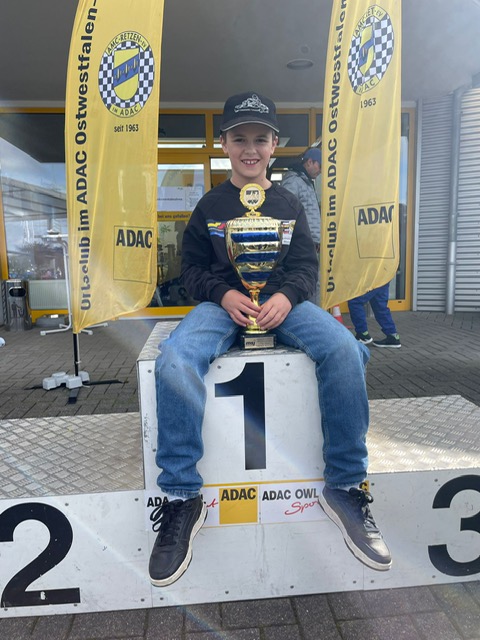 Milo Schlautmann vom MSC Warendorf wird NRW Meister im Kartsport